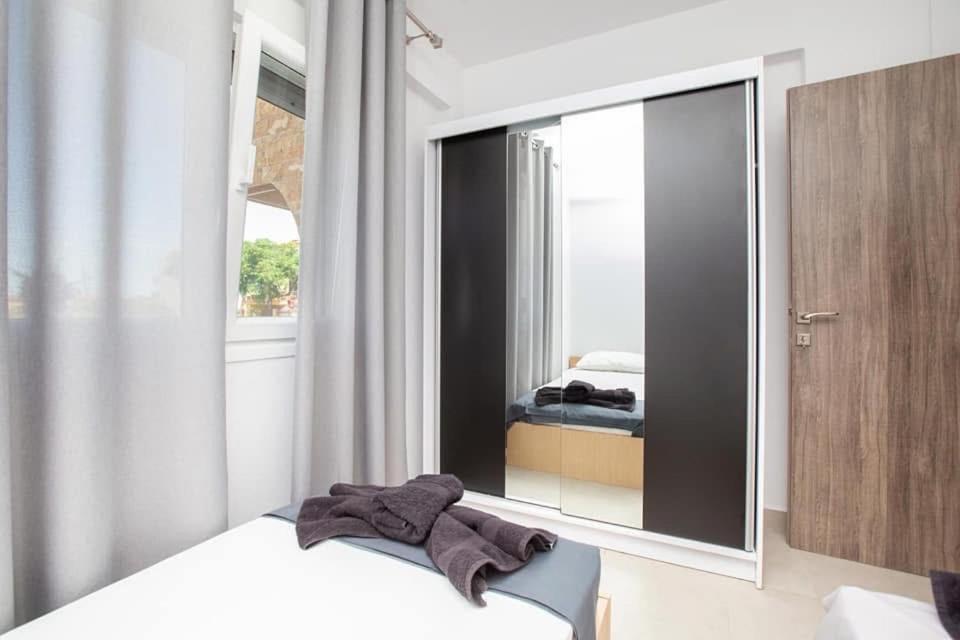 Marane Luxury Suites Неа Мудания Екстериор снимка